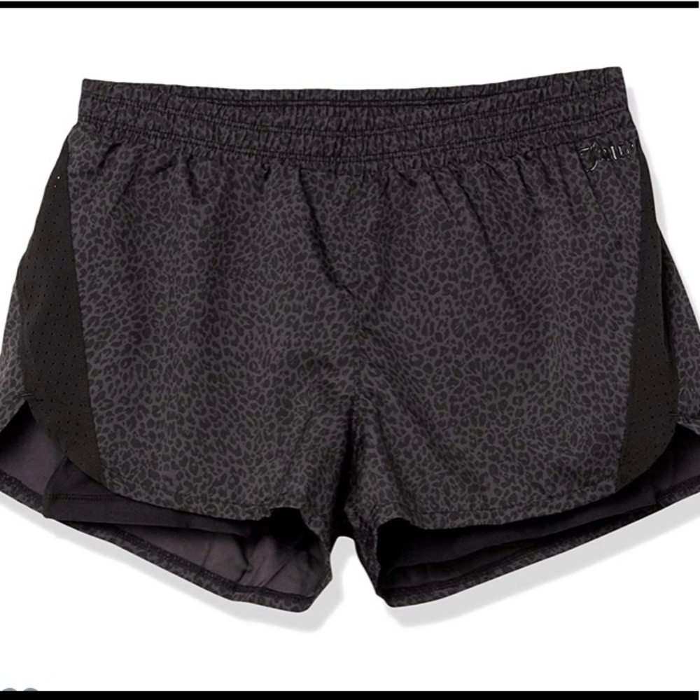 NWT! 👑 Juicy Couture Running Shorts 🩳